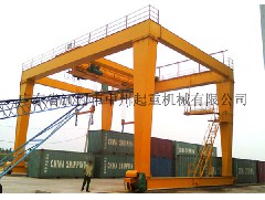 起重機(jī)出現(xiàn)銹蝕的該怎么處理？